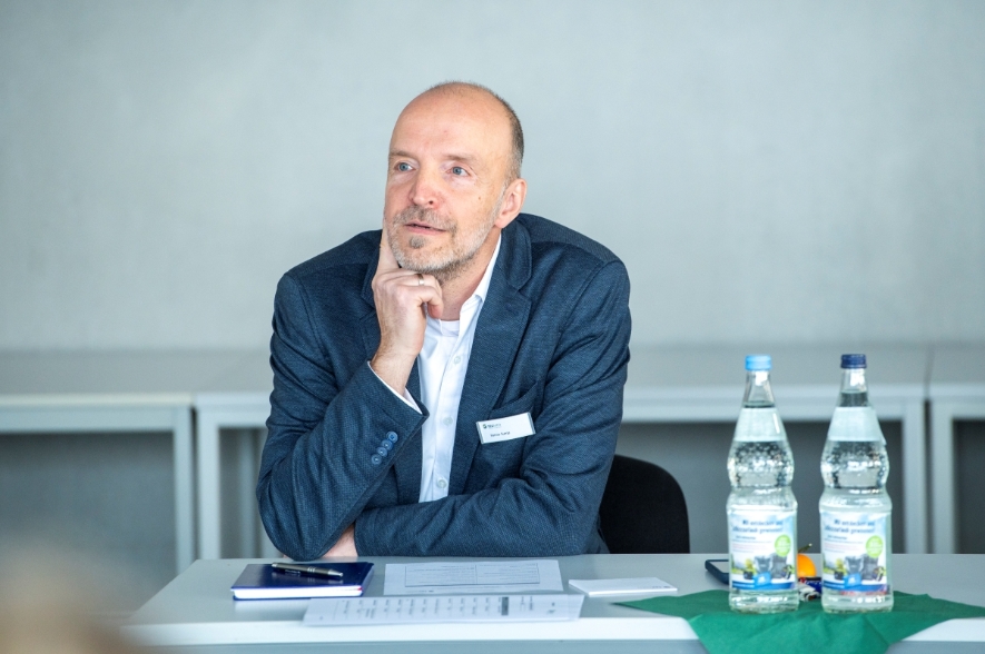 Raimo Sump während des Werkleitertreffens im Industriepark Schwerin